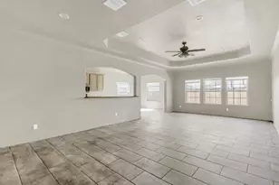 2923 E Pepperidge Dr, Lancaster, TX 75134 - Photo 3