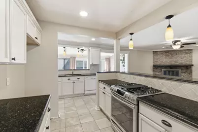 1760 Acorn Lane, Hurst, TX 76054 - Photo 9