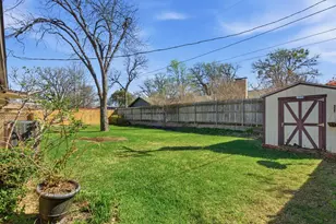 1760 Acorn Ln, Hurst, TX 76054 - Photo 37