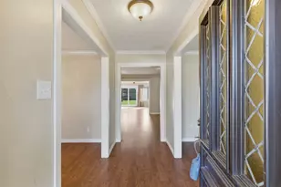 1760 Acorn Ln, Hurst, TX 76054 - Photo 5