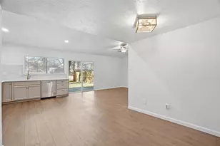 3840 7 Gables St, Fort Worth, TX 76133 - Photo 9