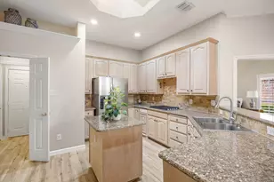 8625 Old Oak Dr, Irving, TX 75063 - Photo 15