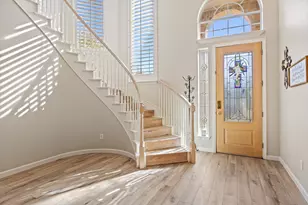 8625 Old Oak Dr, Irving, TX 75063 - Photo 3