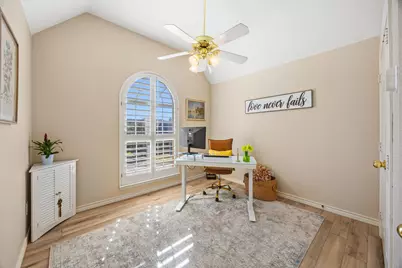 8625 Old Oak Drive, Irving, TX 75063 - Photo 17