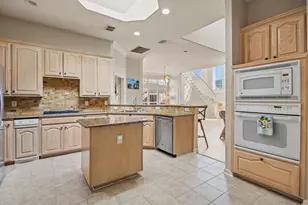 8625 Old Oak Dr, Irving, TX 75063 - Photo 13