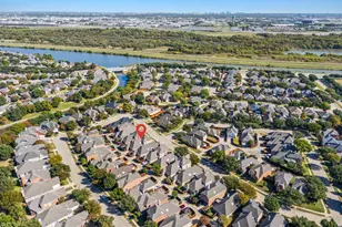 8625 Old Oak Dr, Irving, TX 75063 - Photo 35