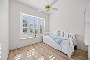 8625 Old Oak Dr, Irving, TX 75063 - Photo 25