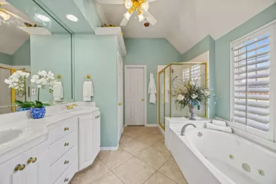 8625 Old Oak Drive, Irving, TX 75063 - Photo 21