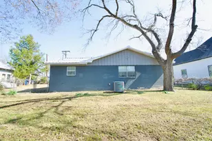 717 N 4th Ave, Teague, TX 75860 - Photo 13