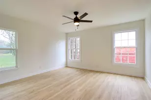 933 Treasure Rd, Garland, TX 75041 - Photo 13