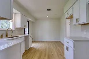 933 Treasure Rd, Garland, TX 75041 - Photo 7