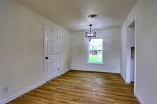 933 Treasure Rd, Garland, TX 75041 - Photo 5