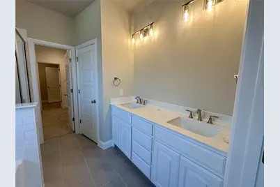 2005 Belle Lagos Lane, Cleburne, TX 76033 - Photo 17