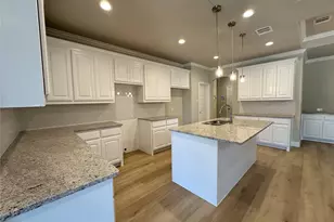 2005 Belle Lagos Ln, Cleburne, TX 76033 - Photo 7