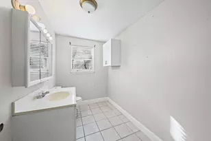 660 Schieme St, River Oaks, TX 76114 - Photo 23