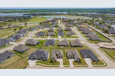 1038 Mickelson Drive, Granbury, TX 76048 - Photo 35