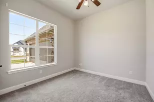 1038 Mickelson Dr, Granbury, TX 76048 - Photo 9