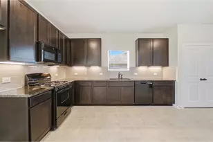 394 Bronco Dr, Waxahachie, TX 75165 - Photo 21