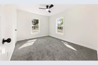 534 NE 23rd Street, Grand Prairie, TX 75050 - Photo 21