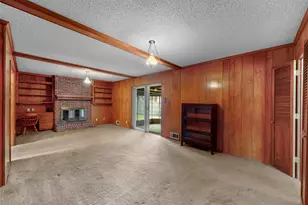 2102 Lansdowne Dr, Garland, TX 75040 - Photo 9