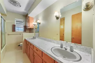 2102 Lansdowne Dr, Garland, TX 75040 - Photo 31