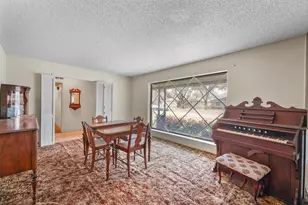 2102 Lansdowne Dr, Garland, TX 75040 - Photo 7