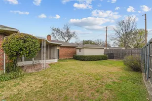 2102 Lansdowne Dr, Garland, TX 75040 - Photo 35