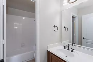 4802 Snowdrop Dr, Garland, TX 75043 - Photo 31