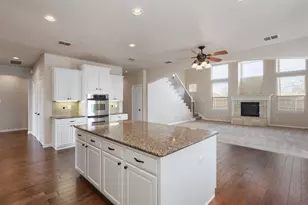 4802 Snowdrop Dr, Garland, TX 75043 - Photo 9