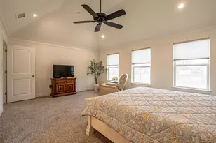 2039 Spieth St, Granbury, TX 76048 - Photo 23