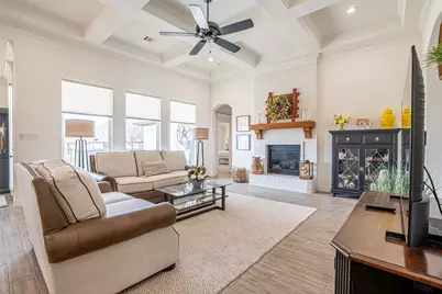 2039 Spieth Street, Granbury, TX 76048 - Photo 7