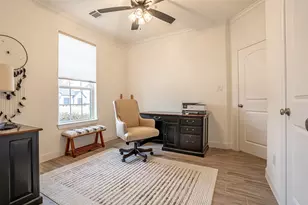 2039 Spieth St, Granbury, TX 76048 - Photo 5