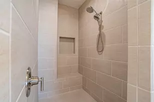 2039 Spieth St, Granbury, TX 76048 - Photo 33