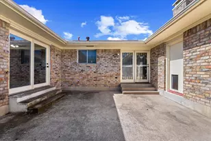 910 Bradfield Dr, Garland, TX 75042 - Photo 29