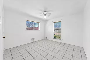 910 Bradfield Dr, Garland, TX 75042 - Photo 19