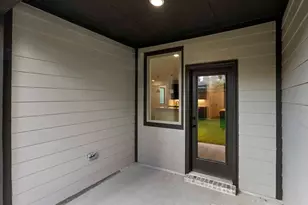 2553 Lost Maples Ln, Dallas, TX 75228 - Photo 3