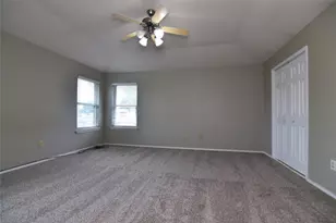 100 Morrow Dr, Bedford, TX 76021 - Photo 15
