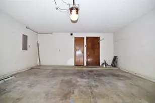 100 Morrow Dr, Bedford, TX 76021 - Photo 25