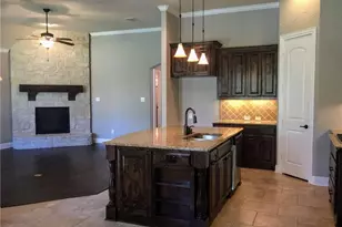 2623 Kingsford Ln, Trophy Club, TX 76262 - Photo 5