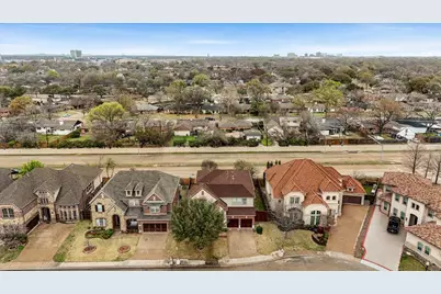 441 Cascada Drive, Richardson, TX 75081 - Photo 37