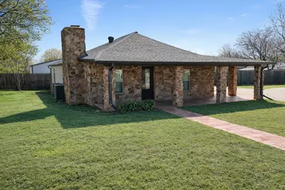 405 S Hannaford Street, Granbury, TX 76048 - Photo 1