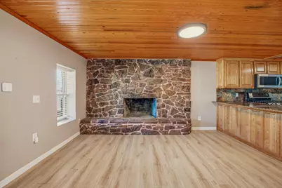 405 S Hannaford Street, Granbury, TX 76048 - Photo 7