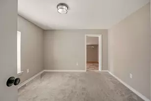 405 S Hannaford St, Granbury, TX 76048 - Photo 15