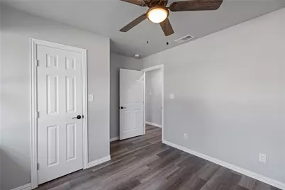 4738 Bedford Drive, Mesquite, TX 75150 - Photo 17