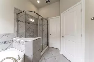 2133 Lake Pine Dr, Little Elm, TX 75068 - Photo 9