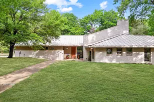 301 Bentwood Cir, Corsicana, TX 75109 - Photo 1