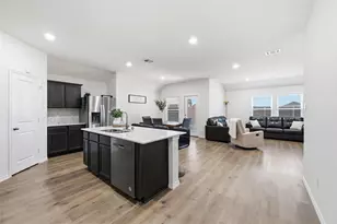 1012 Grand Vw Dr, Ennis, TX 75119 - Photo 9