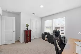 1012 Grand Vw Dr, Ennis, TX 75119 - Photo 3