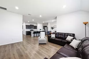 1012 Grand Vw Dr, Ennis, TX 75119 - Photo 5