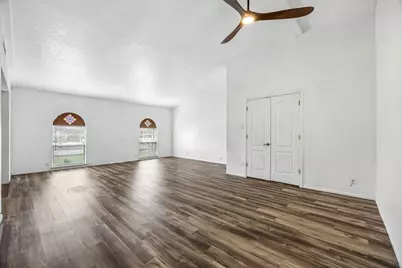 2001 Emory Oak Drive, Carrollton, TX 75007 - Photo 7